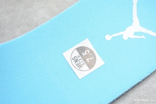   Mid (W) Air BQ6472-114 UNC Jordan 1 BQ6472-114 0424